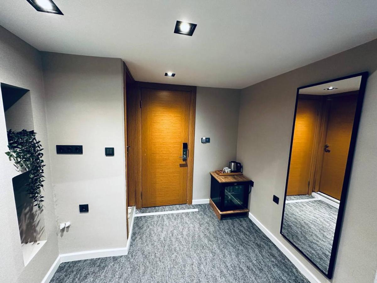 Rexee Hotel อิสตันบูล ภายนอก รูปภาพ